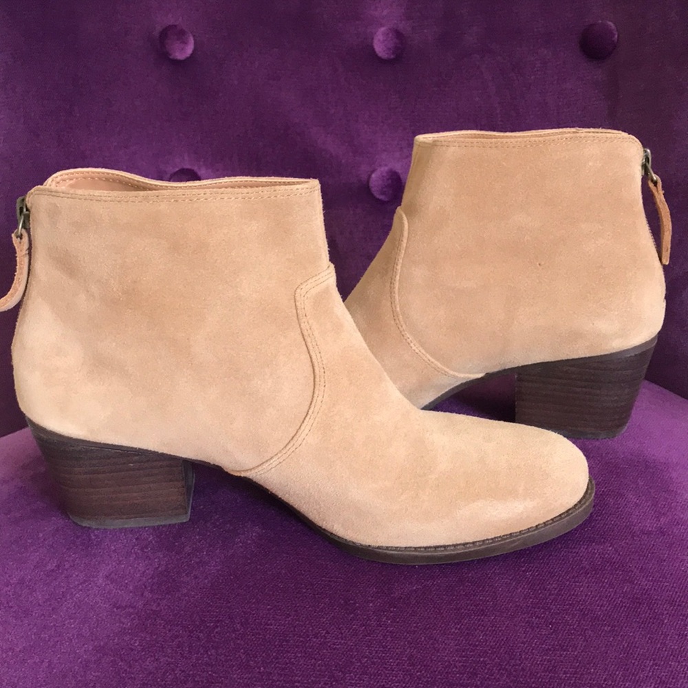 Nine West Bolt Suede Ankle boots